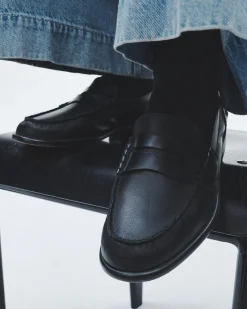 Carter Leather Loafer