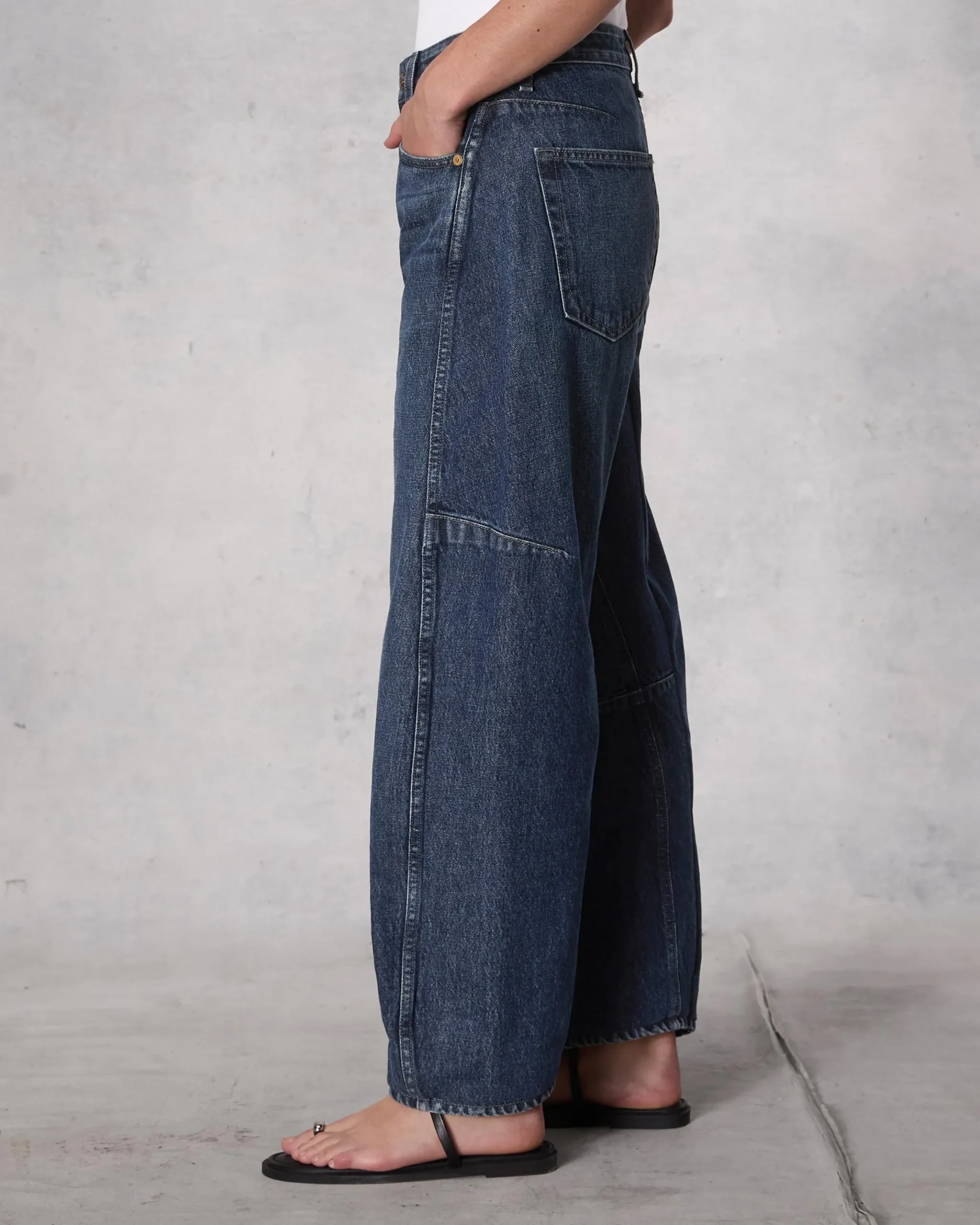 Charlie Ankle Barrel-Leg Jean