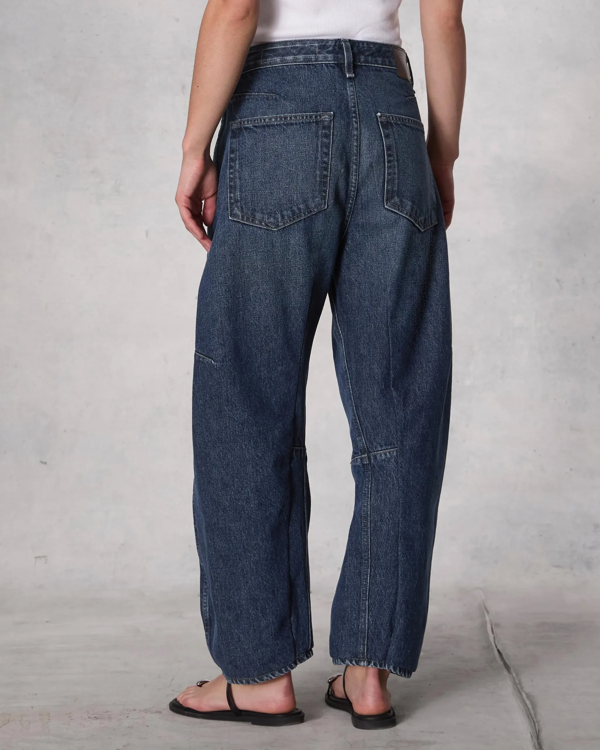 Charlie Ankle Barrel-Leg Jean