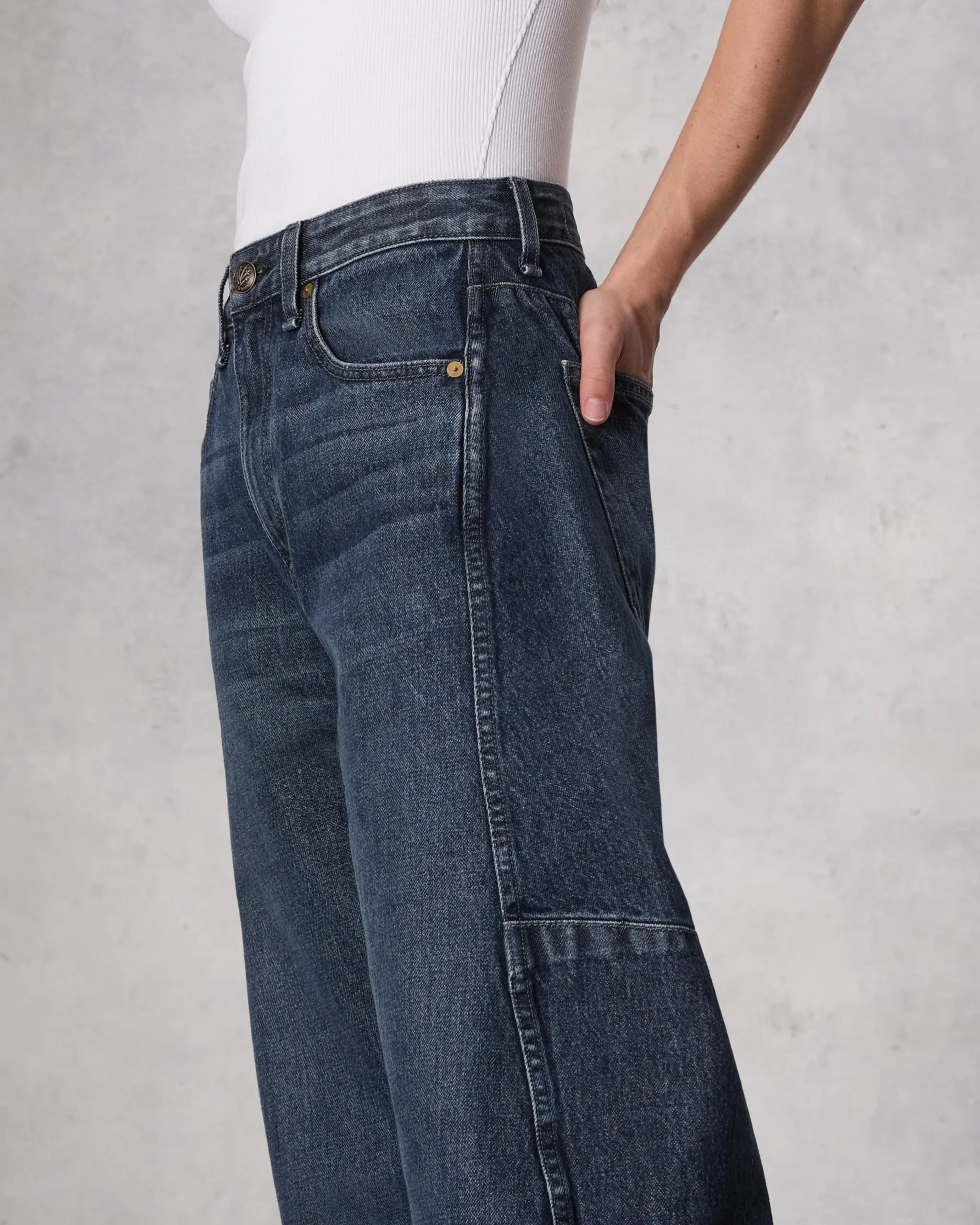 Charlie Ankle Barrel-Leg Jean