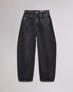 Charlie Barrel-Leg Jean