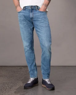 Fit 3 Athletic Fit Jean