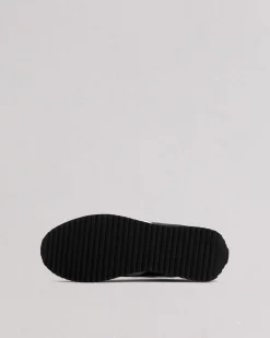 Retro Runner Sneaker