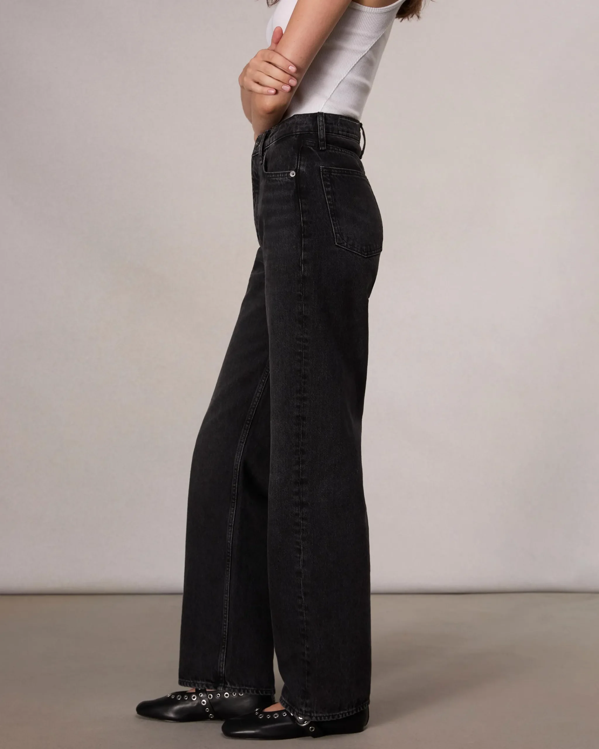 Shea Relaxed Straight Jean