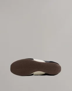 Slim Retro Runner Sneaker