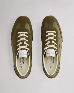 Slim Retro Runner Sneaker