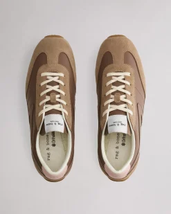 Slim Retro Runner Sneaker